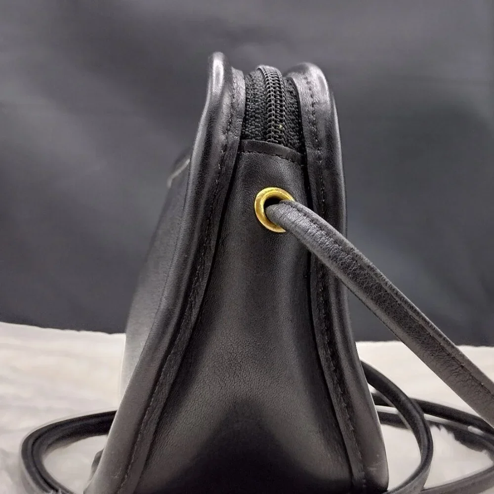 Vintage Coach Black Style 9935 Style /Hadley Zip Top zipper closure/Front PKT - Picture 14 of 16